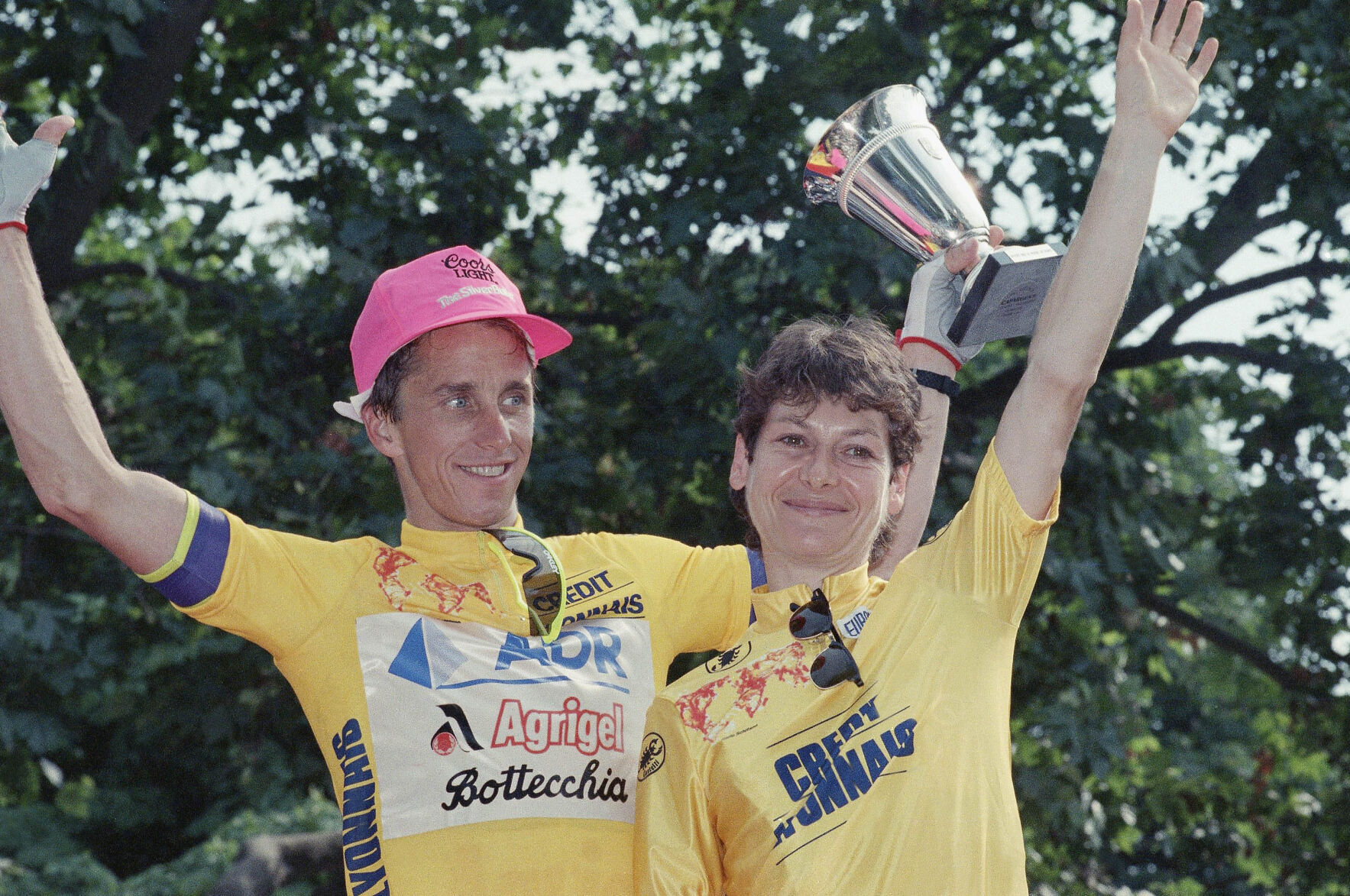 1989: Greg Lemond wins his second Tour de France